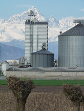 Поточная шахтная зерносушилка с рекуперацией воздуха Strahl 14000FR