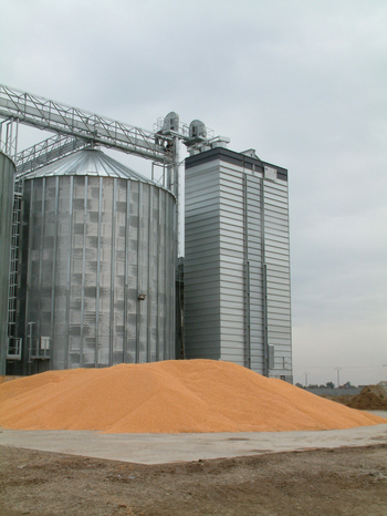 Поточная шахтная зерносушилка с рекуперацией воздуха Strahl 6000FR